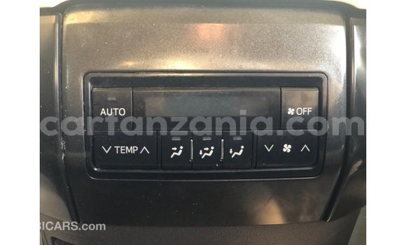 Nunua Imported Toyota Prado Nyeupe Gari ndani ya Import - Dubai nchini Arusha Nunua Imported Toyota Prado Nyeupe Gari ndani ya Import - Dubai nchini Arusha