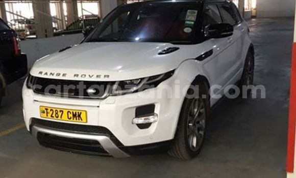 Buy Used Land Rover Range Rover White Car in Dar es Salaam in Dar es Salaam
