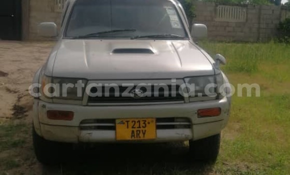 Buy Used Toyota Surf White Car in Dar es Salaam in Dar es Salaam Buy Used Toyota Surf White Car in Dar es Salaam in Dar es Salaam