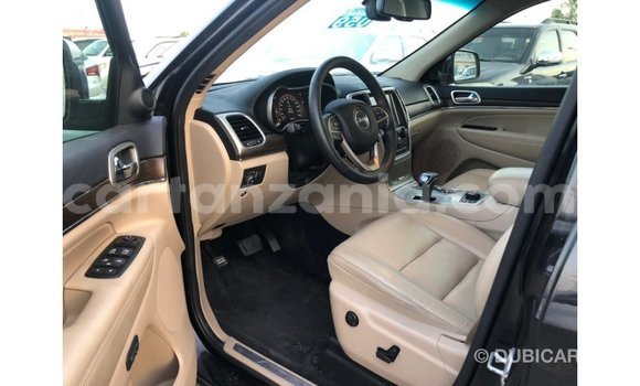 Nunua Imported Jeep Grand Cherokee Nyeusi Gari ndani ya Import - Dubai nchini Arusha Nunua Imported Jeep Grand Cherokee Nyeusi Gari ndani ya Import - Dubai nchini Arusha