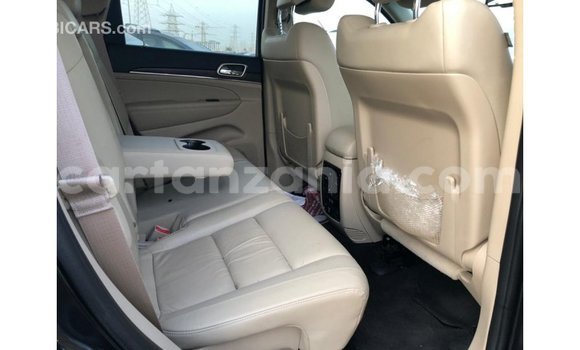 Nunua Imported Jeep Grand Cherokee Nyeusi Gari ndani ya Import - Dubai nchini Arusha Nunua Imported Jeep Grand Cherokee Nyeusi Gari ndani ya Import - Dubai nchini Arusha