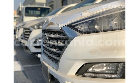 Buy Import Hyundai Tucson White Car in Import - Dubai in Arusha Buy Import Hyundai Tucson White Car in Import - Dubai in Arusha