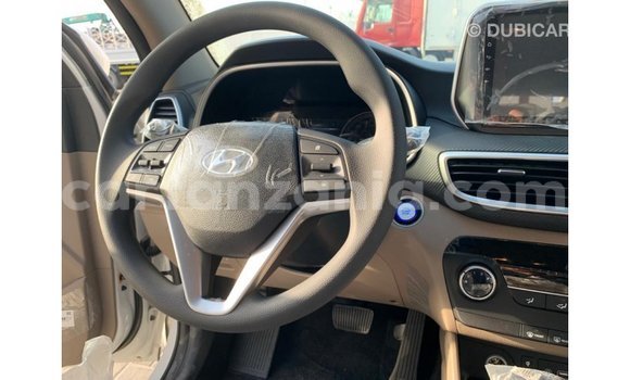 Buy Import Hyundai Tucson White Car in Import - Dubai in Arusha Buy Import Hyundai Tucson White Car in Import - Dubai in Arusha