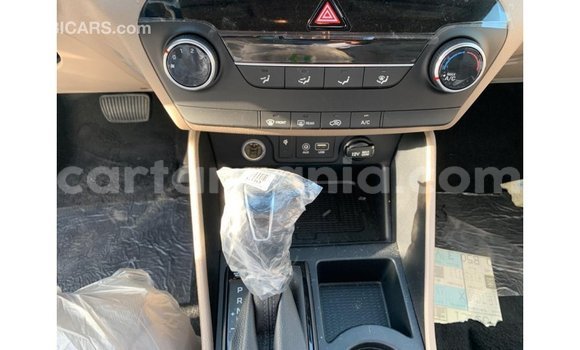 Buy Import Hyundai Tucson White Car in Import - Dubai in Arusha Buy Import Hyundai Tucson White Car in Import - Dubai in Arusha