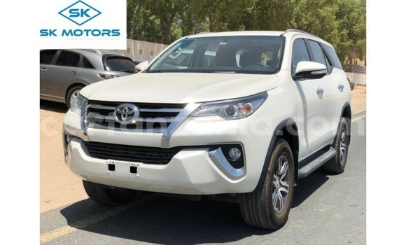 Buy Import Toyota Fortuner White Car in Import - Dubai in Arusha