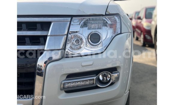 Buy Import Mitsubishi Pajero Black Car in Import - Dubai in Arusha Buy Import Mitsubishi Pajero Black Car in Import - Dubai in Arusha
