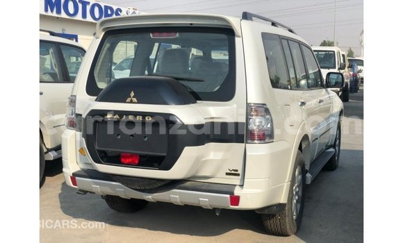 Buy Import Mitsubishi Pajero Black Car in Import - Dubai in Arusha Buy Import Mitsubishi Pajero Black Car in Import - Dubai in Arusha