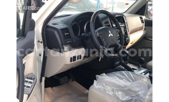 Buy Import Mitsubishi Pajero Black Car in Import - Dubai in Arusha Buy Import Mitsubishi Pajero Black Car in Import - Dubai in Arusha