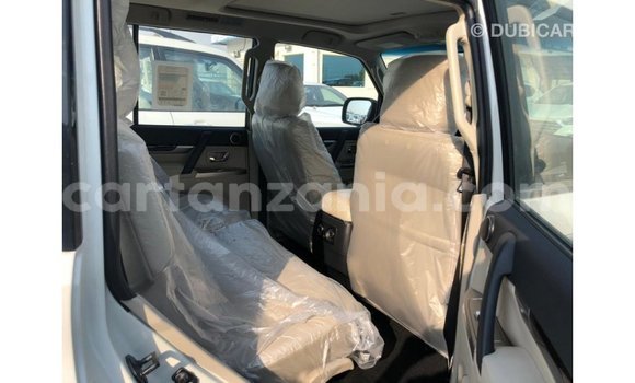 Buy Import Mitsubishi Pajero Black Car in Import - Dubai in Arusha Buy Import Mitsubishi Pajero Black Car in Import - Dubai in Arusha