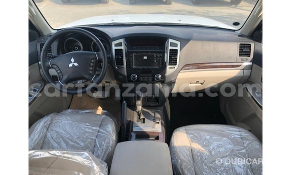 Buy Import Mitsubishi Pajero Black Car in Import - Dubai in Arusha Buy Import Mitsubishi Pajero Black Car in Import - Dubai in Arusha