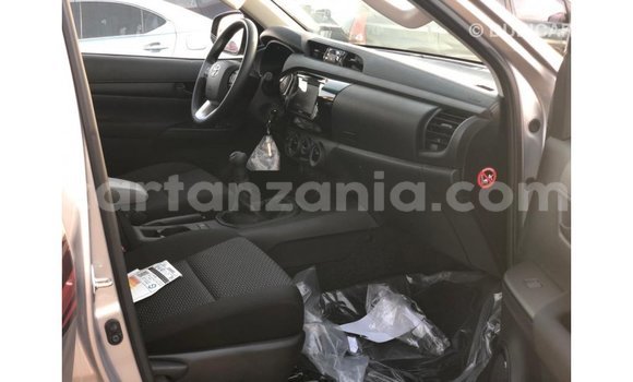 Buy Import Toyota Hilux Other Car in Import - Dubai in Arusha Buy Import Toyota Hilux Other Car in Import - Dubai in Arusha