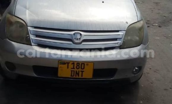 Buy Used Toyota IST Silver Car in Dar es Salaam in Dar es Salaam