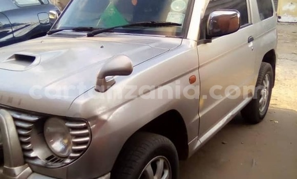 Nunua Ilio tumika Mitsubishi Pajero Fedha Gari ndani ya Dar es Salaam nchini Dar es Salaam Nunua Ilio tumika Mitsubishi Pajero Fedha Gari ndani ya Dar es Salaam nchini Dar es Salaam