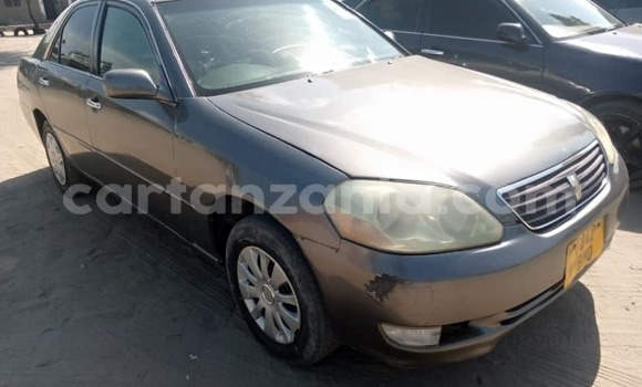 Nunua Ilio tumika Toyota Mark II Nyeusi Gari ndani ya Dar es Salaam nchini Dar es Salaam