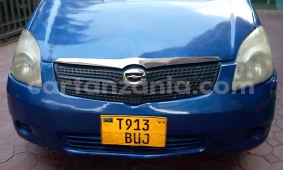 Nunua Ilio tumika Toyota Spacio Bluu Gari ndani ya Dar es Salaam nchini Dar es Salaam