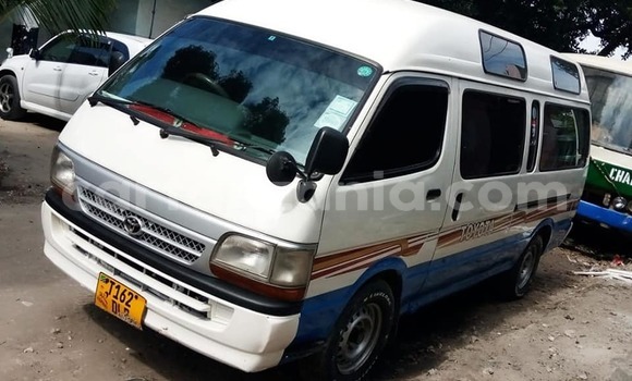 Nunua Ilio tumika Toyota Hiace Nyeupe Gari ndani ya Dar es Salaam nchini Dar es Salaam Nunua Ilio tumika Toyota Hiace Nyeupe Gari ndani ya Dar es Salaam nchini Dar es Salaam