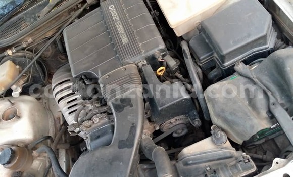 Nunua Ilio tumika Toyota Chaser Nyeupe Gari ndani ya Dar es Salaam nchini Dar es Salaam Nunua Ilio tumika Toyota Chaser Nyeupe Gari ndani ya Dar es Salaam nchini Dar es Salaam