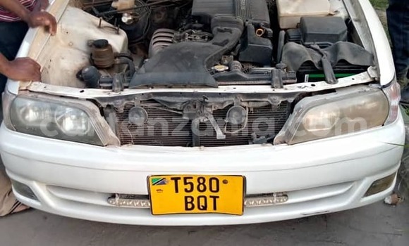 Nunua Ilio tumika Toyota Chaser Nyeupe Gari ndani ya Dar es Salaam nchini Dar es Salaam Nunua Ilio tumika Toyota Chaser Nyeupe Gari ndani ya Dar es Salaam nchini Dar es Salaam