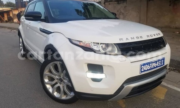Nunua Ilio tumika Land Rover Range Rover Evoque Nyeupe Gari ndani ya Dar es Salaam nchini Dar es Salaam