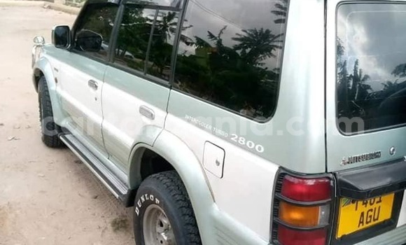 Nunua Ilio tumika Mitsubishi Pajero Fedha Gari ndani ya Dar es Salaam nchini Dar es Salaam Nunua Ilio tumika Mitsubishi Pajero Fedha Gari ndani ya Dar es Salaam nchini Dar es Salaam