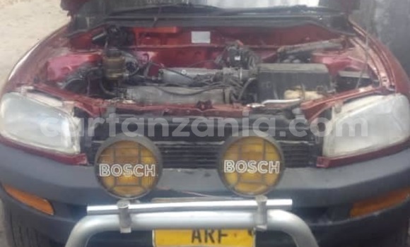 Nunua Ilio tumika Toyota RAV4 Nyekundu Gari ndani ya Dar es Salaam nchini Dar es Salaam Nunua Ilio tumika Toyota RAV4 Nyekundu Gari ndani ya Dar es Salaam nchini Dar es Salaam