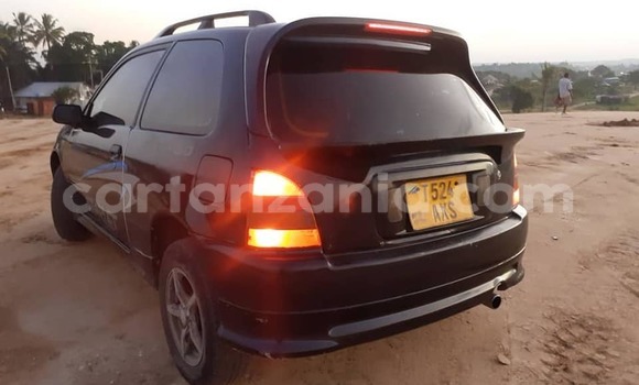 Nunua Ilio tumika Toyota Starlet Nyeusi Gari ndani ya Dar es Salaam nchini Dar es Salaam Nunua Ilio tumika Toyota Starlet Nyeusi Gari ndani ya Dar es Salaam nchini Dar es Salaam