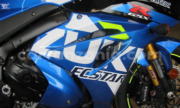 Nunua Ilio tumika Suzuki GSXR Bluu Bike ndani ya Songea nchini Ruvuma Nunua Ilio tumika Suzuki GSXR Bluu Bike ndani ya Songea nchini Ruvuma