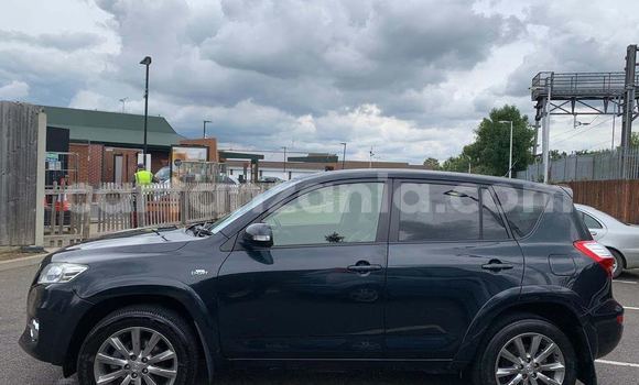 Nunua Ilio tumika Toyota RAV4 Nyeusi Gari ndani ya Dar es Salaam nchini Dar es Salaam Nunua Ilio tumika Toyota RAV4 Nyeusi Gari ndani ya Dar es Salaam nchini Dar es Salaam