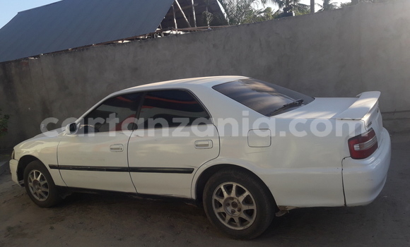 Buy Used Toyota Chaser White Car in Dar es Salaam in Dar es Salaam
