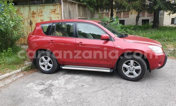Nunua Ilio tumika Toyota RAV4 Nyekundu Gari ndani ya Dar es Salaam nchini Dar es Salaam