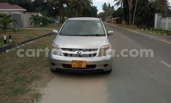 Buy Used Toyota IST Silver Car in Arusha in Arusha