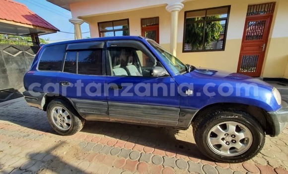 Buy Used Toyota RAV4 Blue Car in Arusha in Arusha