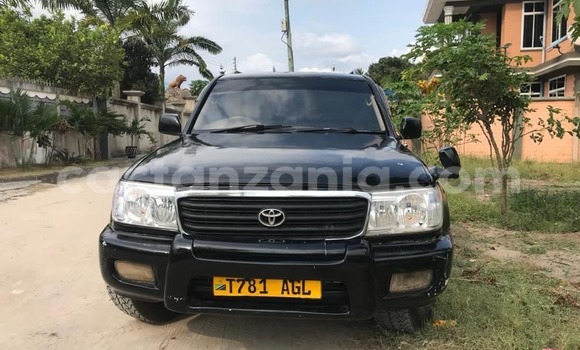 Buy Used Toyota Land Cruiser Black Car in Arusha in Arusha