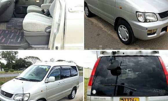 Nunua Ilio tumika Toyota Noah Fedha Gari ndani ya Dar es Salaam nchini Dar es Salaam Nunua Ilio tumika Toyota Noah Fedha Gari ndani ya Dar es Salaam nchini Dar es Salaam