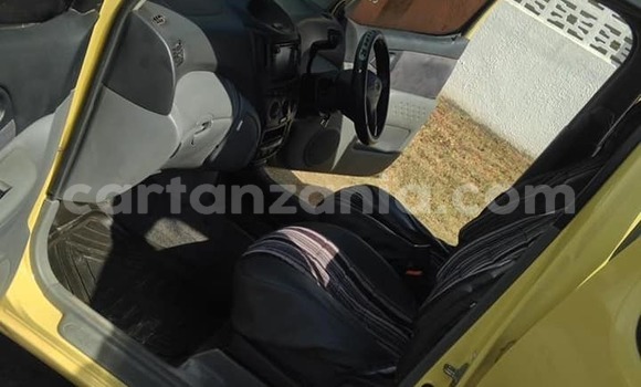 Nunua Ilio tumika Toyota FunCargo Nyingine Gari ndani ya Dar es Salaam nchini Dar es Salaam Nunua Ilio tumika Toyota FunCargo Nyingine Gari ndani ya Dar es Salaam nchini Dar es Salaam