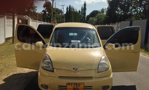 Nunua Ilio tumika Toyota FunCargo Nyingine Gari ndani ya Dar es Salaam nchini Dar es Salaam Nunua Ilio tumika Toyota FunCargo Nyingine Gari ndani ya Dar es Salaam nchini Dar es Salaam