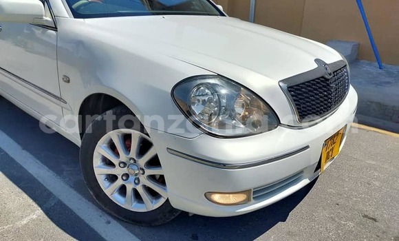 Nunua Ilio tumika Toyota Brevis Nyeupe Gari ndani ya Dar es Salaam nchini Dar es Salaam