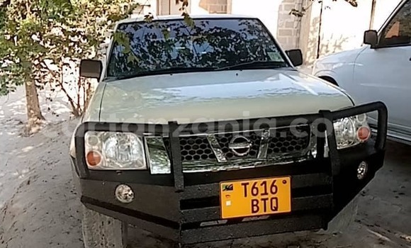 Nunua Ilio tumika Nissan Hardbody Nyeupe Gari ndani ya Dar es Salaam nchini Dar es Salaam Nunua Ilio tumika Nissan Hardbody Nyeupe Gari ndani ya Dar es Salaam nchini Dar es Salaam
