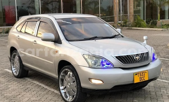 Buy Used Toyota Harrier Silver Car in Dar es Salaam in Dar es Salaam