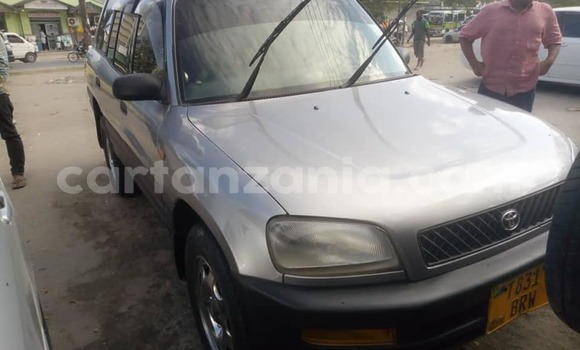 Nunua Ilio tumika Toyota RAV4 Fedha Gari ndani ya Dar es Salaam nchini Dar es Salaam Nunua Ilio tumika Toyota RAV4 Fedha Gari ndani ya Dar es Salaam nchini Dar es Salaam
