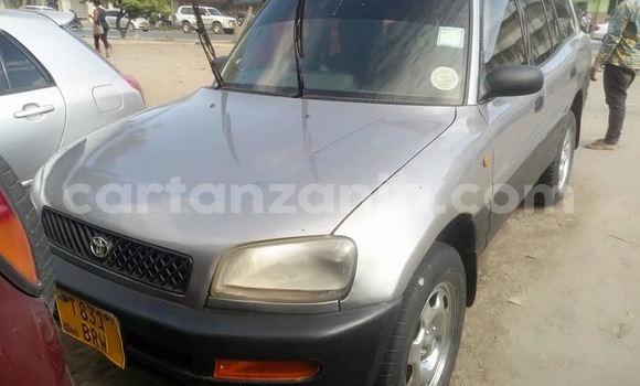 Nunua Ilio tumika Toyota RAV4 Fedha Gari ndani ya Dar es Salaam nchini Dar es Salaam Nunua Ilio tumika Toyota RAV4 Fedha Gari ndani ya Dar es Salaam nchini Dar es Salaam