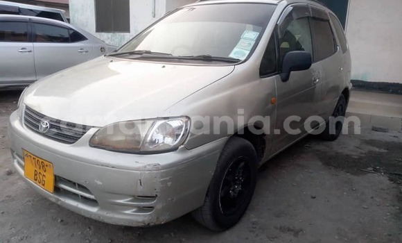 Buy Used Toyota Spacio White Car in Dar es Salaam in Dar es Salaam Buy Used Toyota Spacio White Car in Dar es Salaam in Dar es Salaam