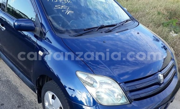 Buy Used Toyota IST Blue Car in Dar es Salaam in Dar es Salaam Buy Used Toyota IST Blue Car in Dar es Salaam in Dar es Salaam