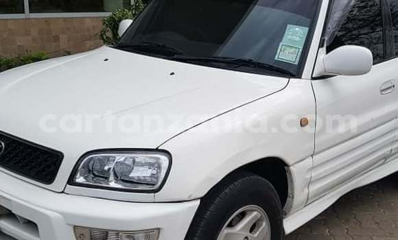 Buy Used Toyota RAV4 White Car in Dar es Salaam in Dar es Salaam Buy Used Toyota RAV4 White Car in Dar es Salaam in Dar es Salaam