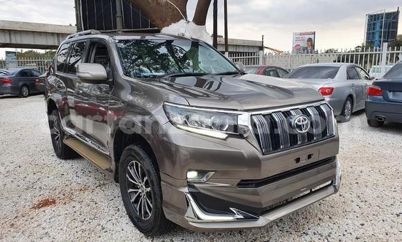 Nunua Mpya Toyota Land Cruiser Prado Nyingine Gari ndani ya Dar es Salaam nchini Dar es Salaam