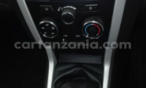 Buy Used Isuzu KB White Car in Arusha in Arusha Buy Used Isuzu KB White Car in Arusha in Arusha
