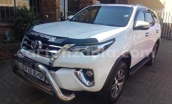 Buy Used Toyota Fortuner White Car in Ileje in Songwe Buy Used Toyota Fortuner White Car in Ileje in Songwe
