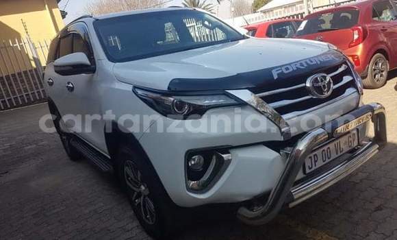 Buy Used Toyota Fortuner White Car in Ileje in Songwe Buy Used Toyota Fortuner White Car in Ileje in Songwe