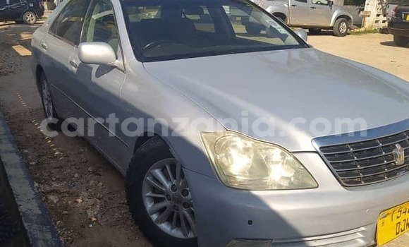 Buy Used Toyota Crown Silver Car in Dar es Salaam in Dar es Salaam