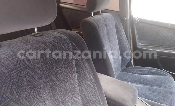 Nunua Ilio tumika Toyota Mark II Nyeupe Gari ndani ya Dar es Salaam nchini Dar es Salaam Nunua Ilio tumika Toyota Mark II Nyeupe Gari ndani ya Dar es Salaam nchini Dar es Salaam